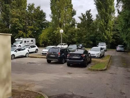 parking a louer villennes gare