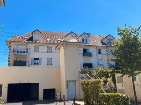 studio 1 pièce 30 m²