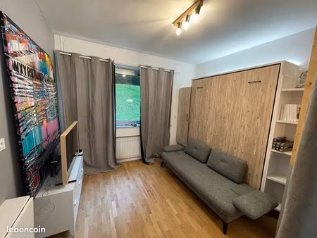 à louer beau studio meublé caluire