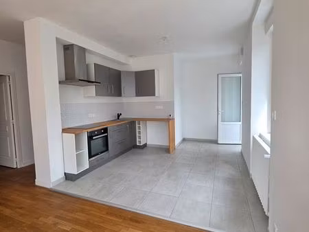 location appartement t4
