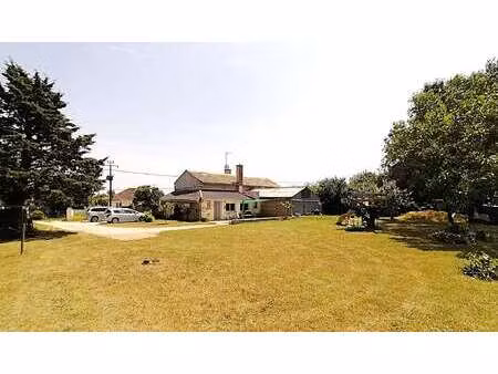 vente maison à pouzioux-la-jarrie (86580) : à vendre / 160m² pouzioux-la-jarrie