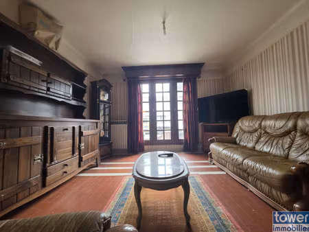 maison  6 pièce(s)  3 chambre(s)  103 m²