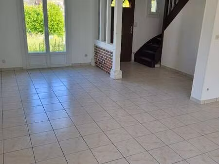 location maison à forges-les-eaux (76440) : à louer / 97m² forges-les-eaux