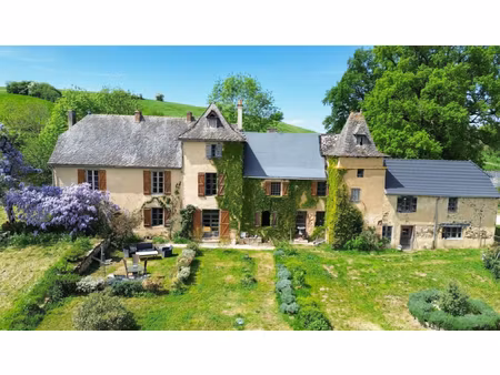 demeure de prestige auzits 8 pièces d'environ 247 m2