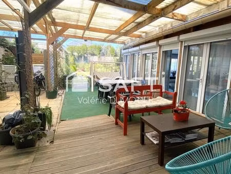 maison 5 chambres avec jardin  pergola  garage  piscine et jacuzzi