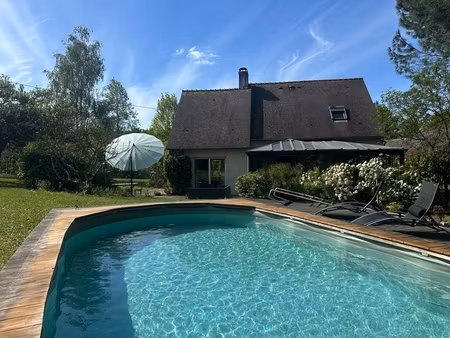maison à vendre 4 chambres  piscine  terrain de 3274m2 et dépendance aménagée
