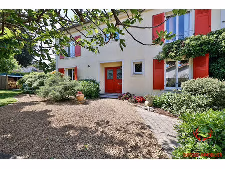 maison les chères 5 pièce(s) 185 m2