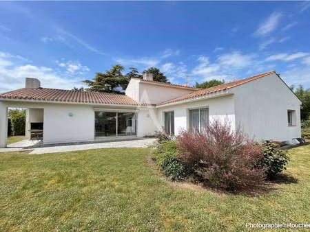 vente maison à machecoul-saint-même (44270) : à vendre / 205m² machecoul-saint-même