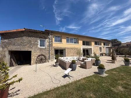 maison mauprevoir 7 pièce(s) 403 m2