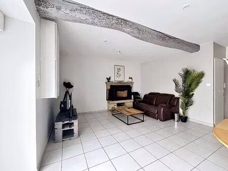 vente maison à montaigu (85600) : à vendre / 83m² montaigu