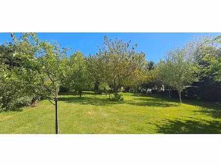 beau terrain à bâtir