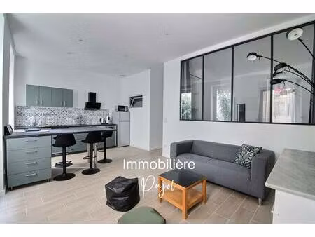 baille/conception 13005 marseille - charmant t2 de 39m² meublé avec verrière