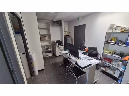 maubec local bureaux 40 m²