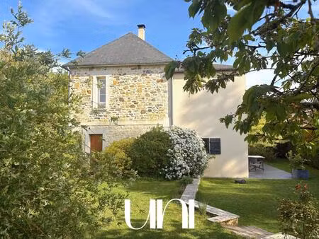 maison 4 pièces de 123 m2 en pierres - gavrus