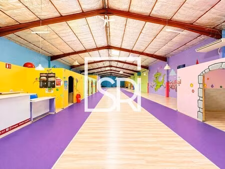 location commerce aubiere 63170 900m²