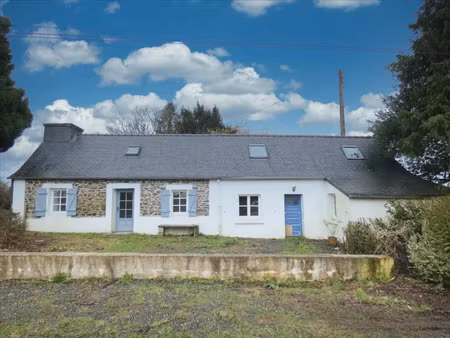 vente maison 4 pièces 77 m² à le cloître-pleyben (29190)  84 800 €