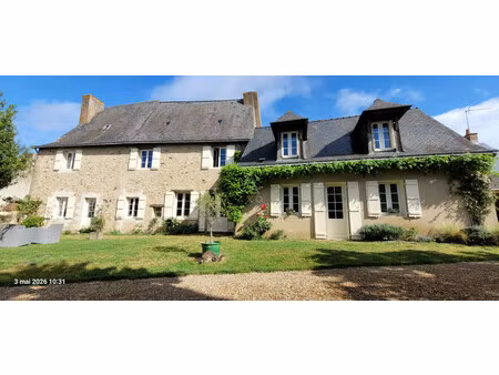 vente maison de village le lion d'angers  249m² 8 pièces 572 000€ avec garage