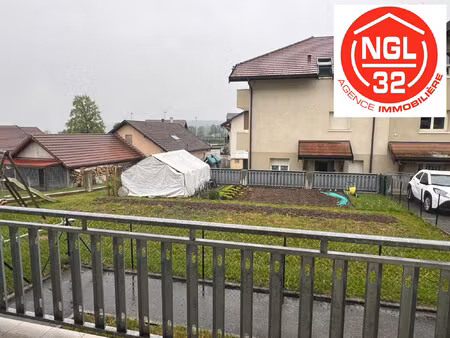 appartement t2 en rez - une place de park- un box et une cave co