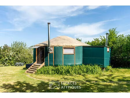 yourte contemporaine au coeur des alpes mancelles