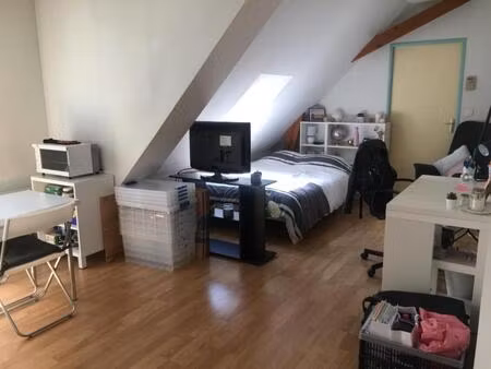 studio avec parking la riche