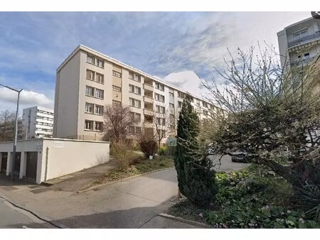 garage n°21 // rue du commandant charcot