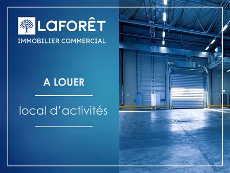 local commercial de 150 m2 ou plus en plein centre du moule proche place