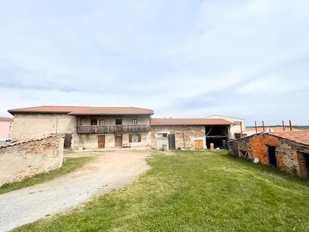 vente maison 4 pièces 133 m² à vézelin-sur-loire (42590)  135 000 €