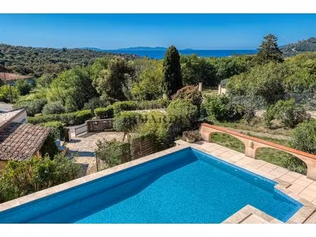 exclusivite : propriete avec vue mer a cavaliere