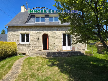 maison de 122 m² avec véranda  sous-sol et deux cheminées ouvertes – lanrivain (22480)