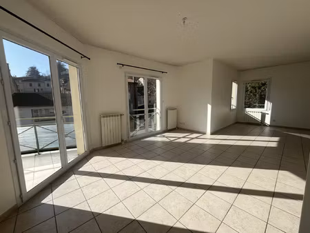 location appartement 4 pièces 112m² bourg argental 42220