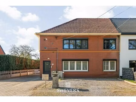 appartement met 2 slaapkamers en garagebox op rustige locatie te koersel