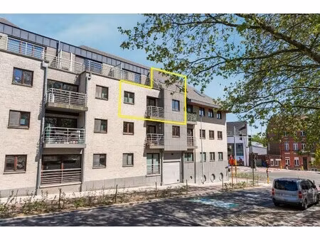 instapklaar duplex app. 2 slpk met terras en parkeerplaats