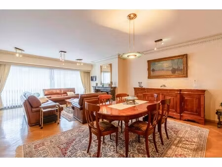 topgelegen 3 slpk appartement met twee terrassen en zicht op de grote markt
