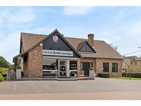 ruime woning met tal van mogelijkheden te valmeer