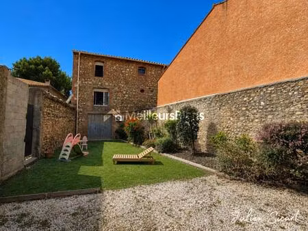 maison de village avec extérieur et garage !