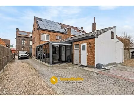 huis te koop met grote tuin in centrum sint-kruis-winkel