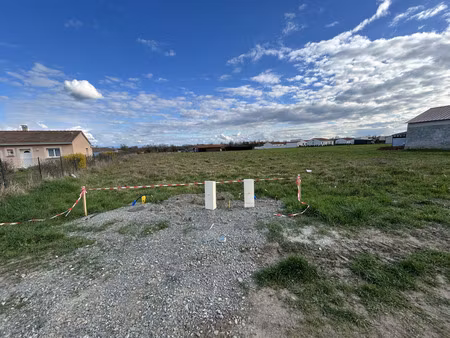 maringues terrain viabilise 746 m2