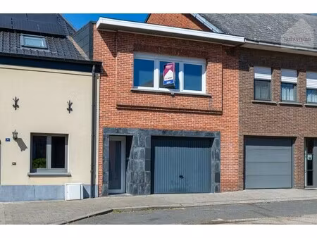 ruime gezinswoning met terras en veelzijdige indeling
