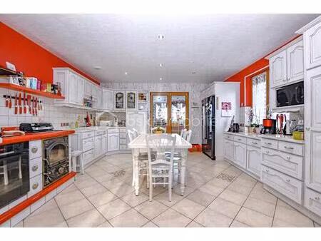 maison de 320 m² à maizey