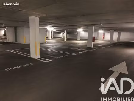 parking/box lyon