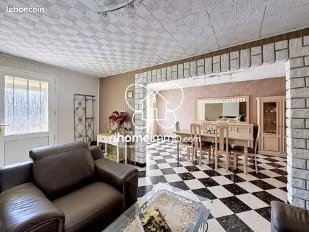 maison 5 pièces 121 m²
