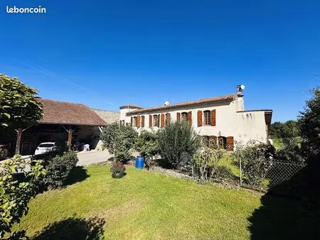 propriété 8 pièces 190 m²