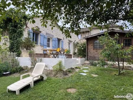 maison de village 4 pièces 120 m²