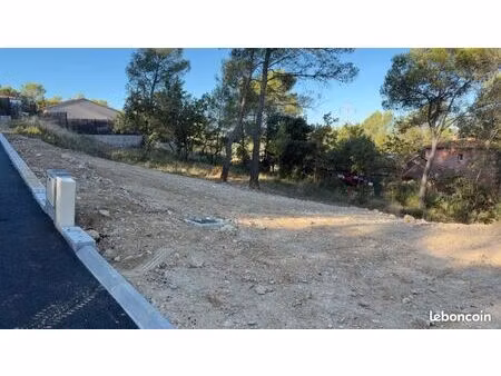 terrain 850 m² rocbaron