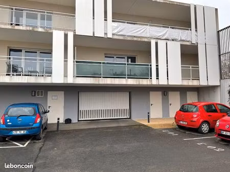place parking couverte