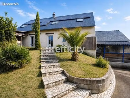 maison 9 pièces 198 m²