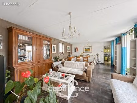 maison en viager 7 pièces 159 m²