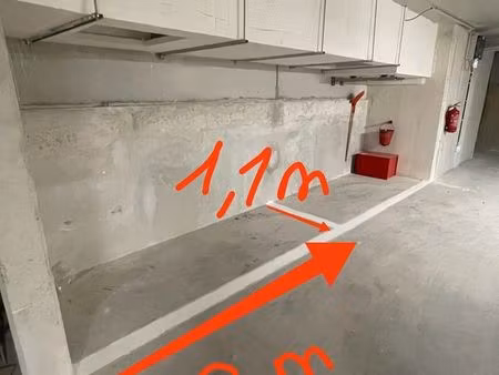 emplacement parking moto/scooter