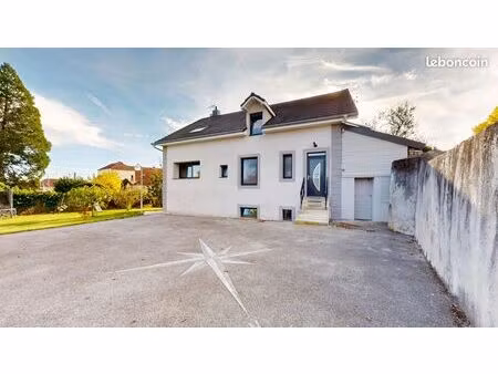 ? maison familiale rénovée – espace  lumière & tranquillité à héricourt