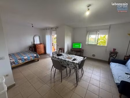 studio 1 pièce 35 m²